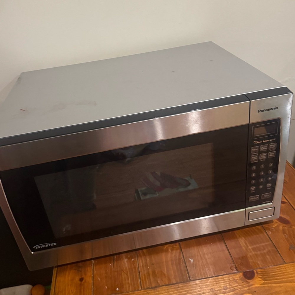Panasonic Microwave  1250Watt Power Cooking, 19.44"D x 21.88"W x 11.94"H,